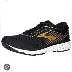 Brooks Ghost 12 Sneakers, like new